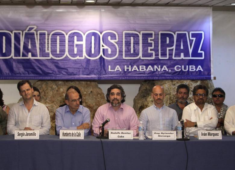 El anuncio de la Comisión de la Verdad llega al final del ciclo 37 de los diálogos y en un momento de dificultad y perdida de confianza social por hechos violentos. FOTO ap