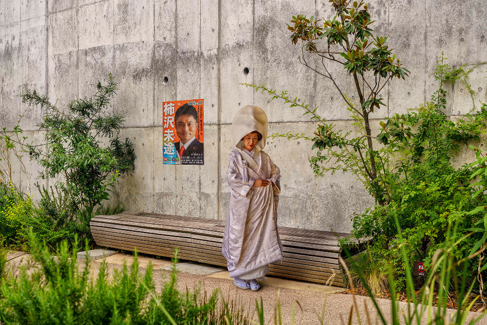 Ganador subcategoría Viajes, Título: ‘Woman Wearing a Wedding Dress’. Autor: Nicolas Boyer (Francia). Foto Sony World Photography Awards 2019