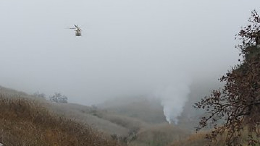 El helicóptero siniestrado fue descrito como un Sikorsky S-76, dijo el vocero de la Administración Federal de Aviación, Allen Kenitzer. FOTO AFP