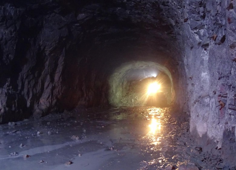 El soterrado norte, en sentido Cisneros - Medellín, logró el cale (encuentro de los dos frentes de trabajo). La excavación del túnel, que tiene cerca de 8.4 kilómetros de longitud, se logró en año y medio. Vías del Nus es la concesión encargada de la obra. FOTO cortesía
