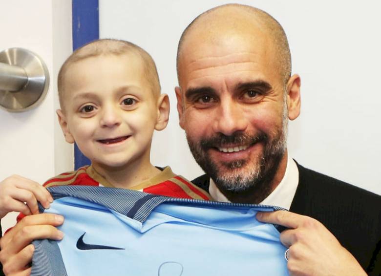 Murió el niño con cáncer que enamoró al mundo del fútbol