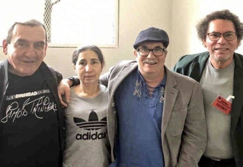 Alias “Sonia” junto a otros líderes de las Farc. FOTO @SandraFARC