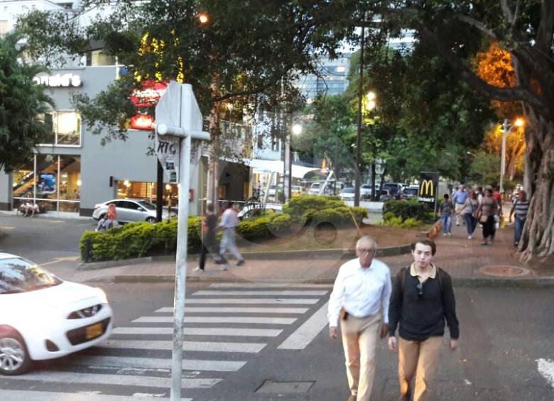 El ataque armado ocurrió muy cerca del Centro Comercial Oviedo y del restaurante McDonalds. Foto cortesía