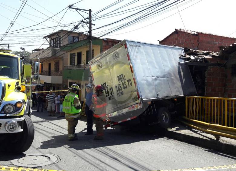 Foto de archivo de un accidente similar en el barrio San Rafael ocurrido en agosto de 2017. FOTO MAURICIO ANDRÉS PALACIO BETANCUR