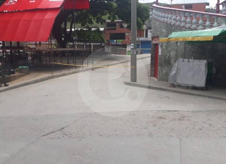 El parque de Briceño fue evacuado en la mañana de este lunes por un posible atentado terrorista. FOTO: Cortesía