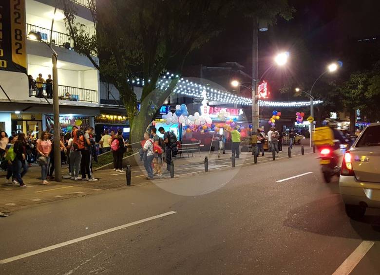 El comercio en la carrera 70 abrió sus puertas con normalidad. FOTO ALEX HEREIRA