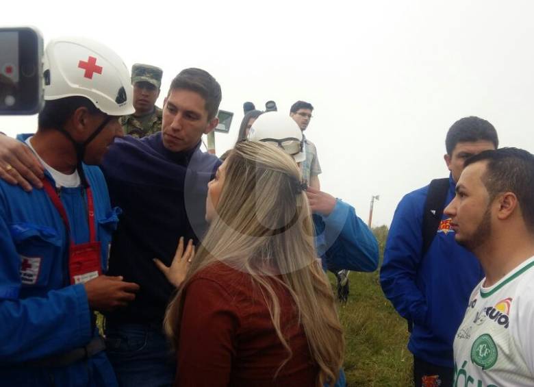 Visita de los jugadores de Chapecoense a Cerro Gordo. FOTO WILSON DÍAZ