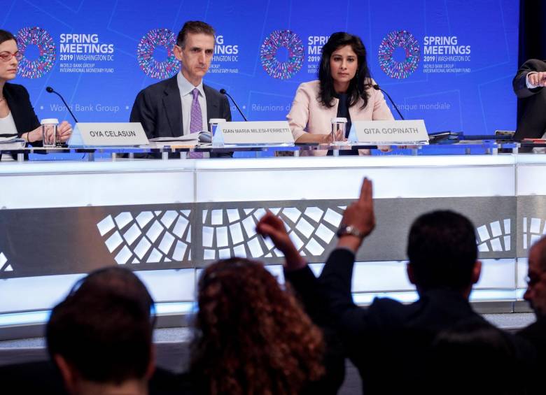 Rueda de prensa del Fondo Monetario Internacional en el que se habló de los riesgos globales para este año. Foto: EFE