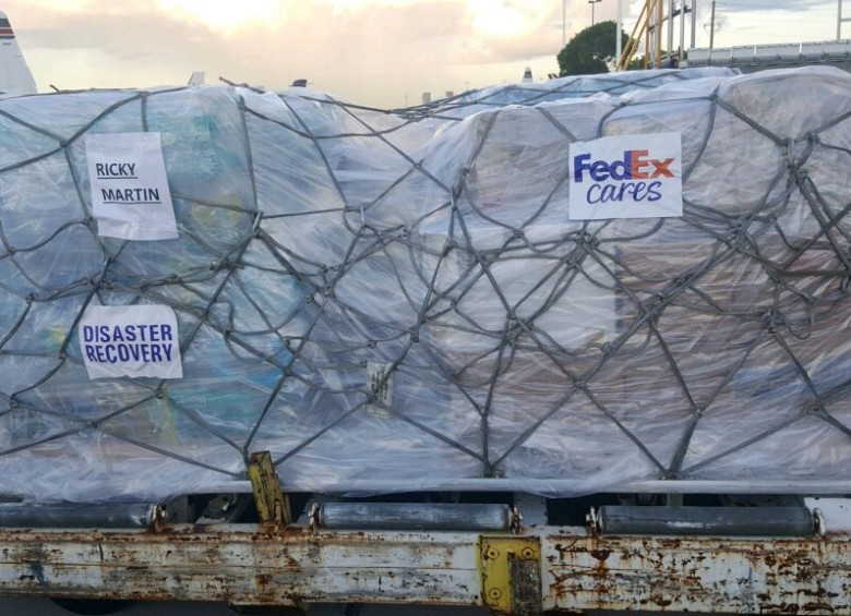 Este fue el cargamento que se repartió en la isla. FOTO Twitter FedEx