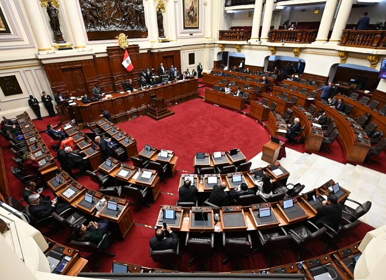 El presidente peruano, Martín Vizcarra, había lanzado un ultimátum al Congreso al anunciar que lo disolvería si le negaba un voto de confianza para reformar el método de designación de los magistrados. FOTO AFP 