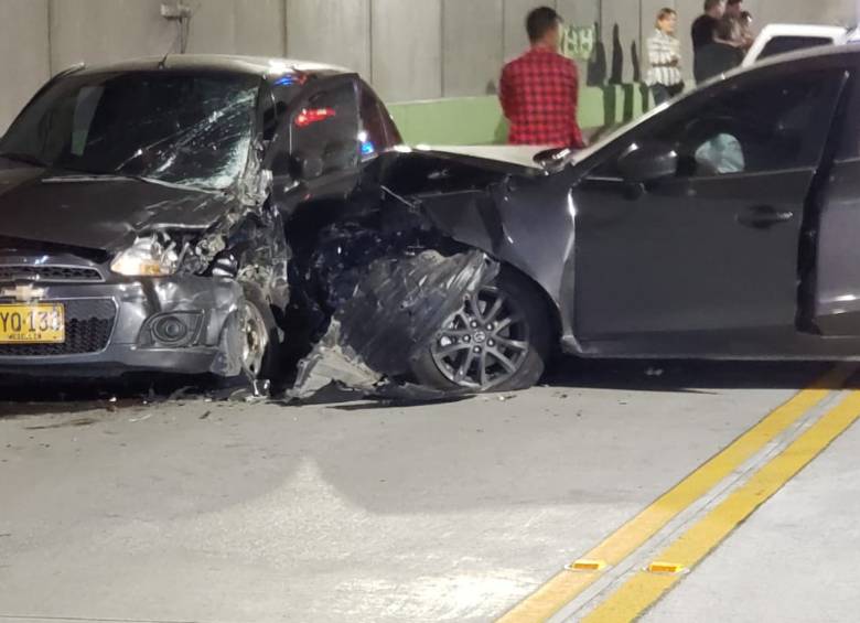 Accidente en Túnel de Oriente en Medellín dificultó movilidad la mañana de este sábado. Foto: Cortesía. 