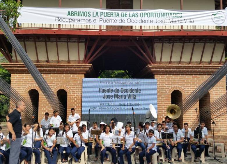 La inversión para recuperar el puente superó los 2.200 millones de pesos. FOTO CORTESÍA
