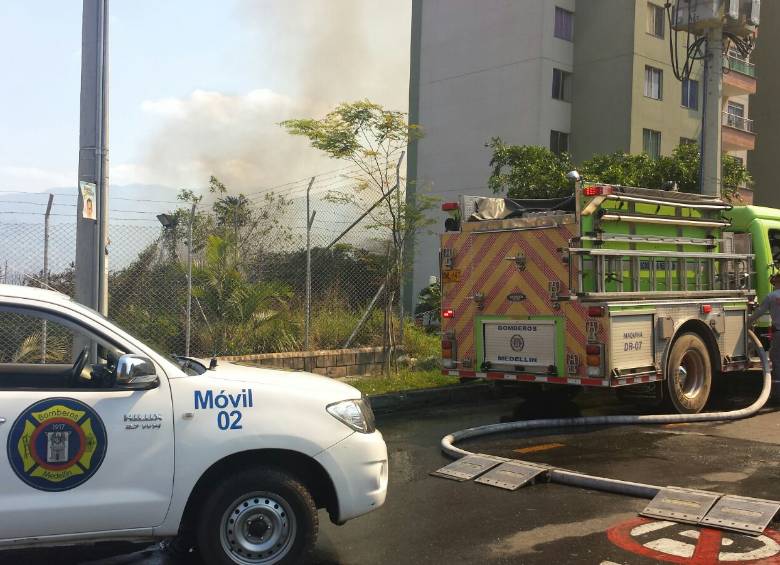 El director del Dagrd, Camilo Zapata Wills, confirmó este sábado la atención de varios incendios forestales en Medellín, en los sectores de Rodeo Alto, Parque Arví y San Javier. FOTO CORTESÍA