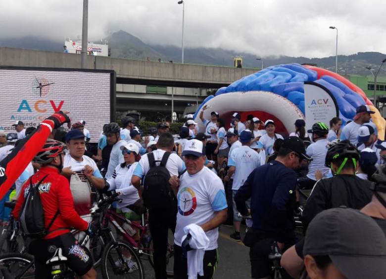 ¿Por qué hay un megacerebro en la ciclovía de Medellín?