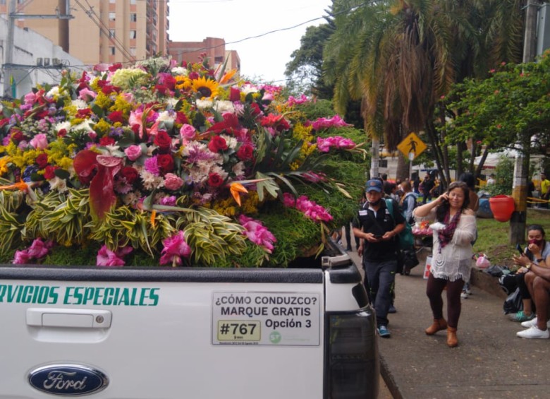 Habrá programación televisada y en redes del 1 al 8*, también las caravanas de flores pasarán por los barrios para que usted las vea desde su balcón. FOTO: Jaime Pérez