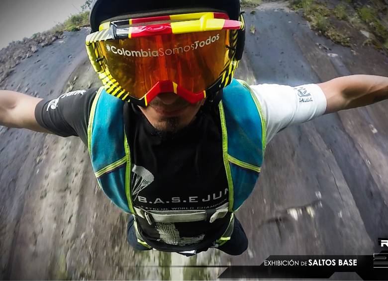 A bajar de la piedra de El Peñol, pero ¡volando!