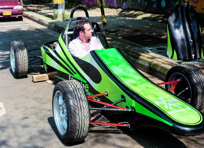 Este es Fórmula Eco, el prototipo creado por la cadena automotriz del Sena en Medellín. FOTO camilo suárez