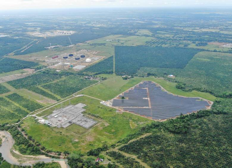 Tras una inversión cercana a los 20 millones de dólares se inauguró el parque solar en Castilla La Nueva, Meta. FOTOS: Cortesía