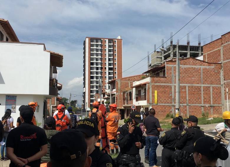 Así lucía el edificio Altos del Lago antes de la implosión. FOTO ESTEBAN VANEGAS