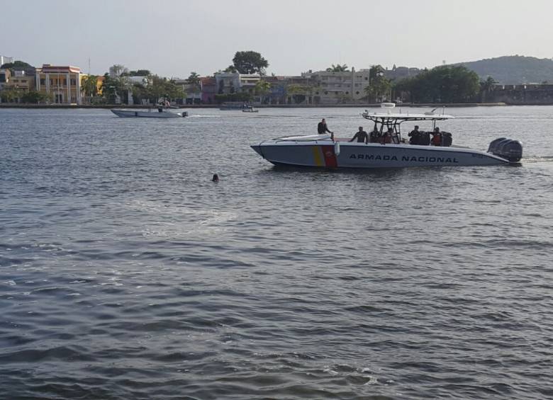 El domingo por la mañana, la joven tuvo que ser rescatada nuevamente. FOTO: Armada Nacional
