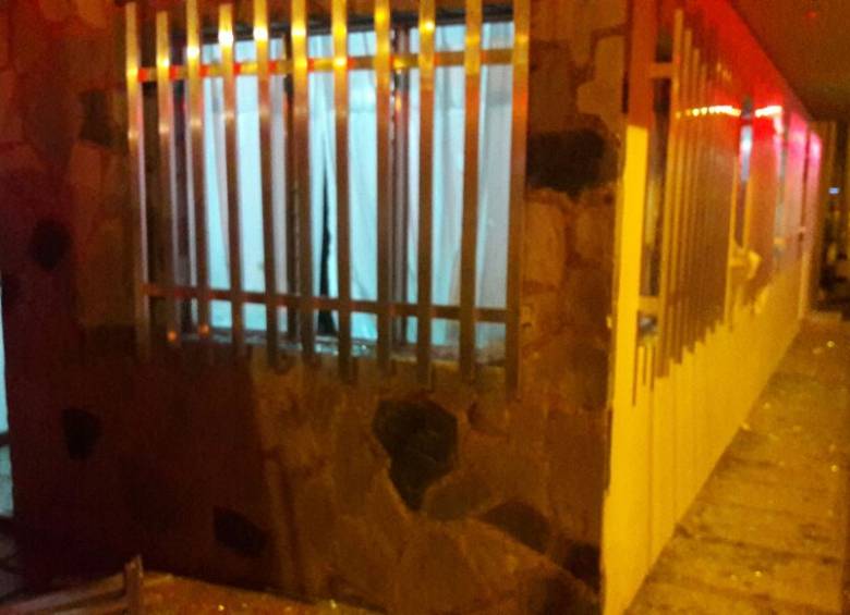 Por deuda de 56.000 pesos, hombre arrojó explosivo contra una vivienda