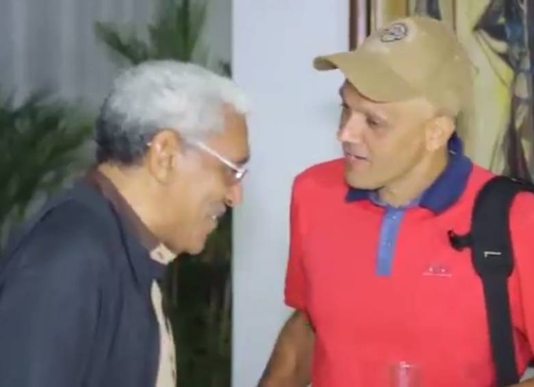 En la noche del pasado domingo se conocieron las primeras imágenes de la llegada de “el Paisa” y otros guerrilleros a La Habana. FOTO VIDEO