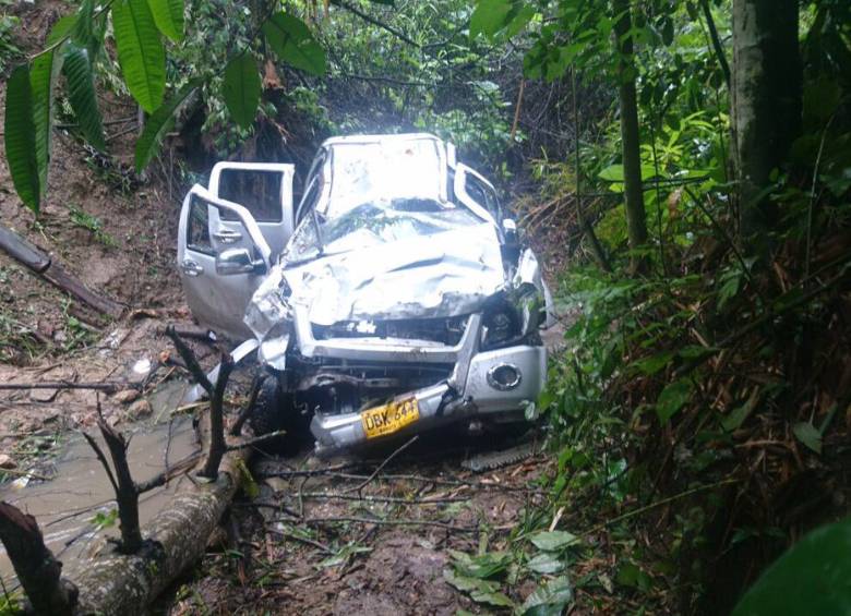 Tres modelos heridas tras volcarse auto en el que viajaban