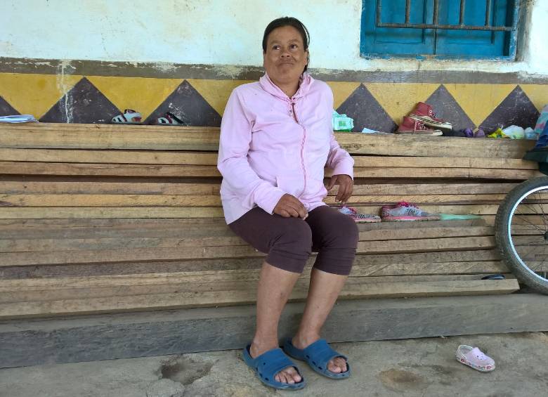 Con material, incompleto, y sin plata para techar, estaba Magaly Ester Ochoa. Foto Germán Jiménez M.