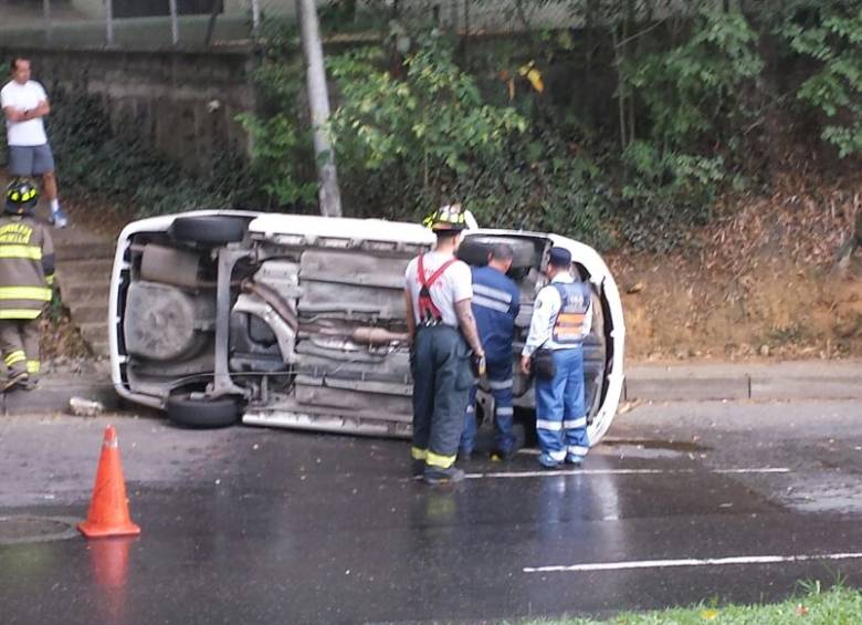 El hecho ocurrió a las 6:25 de la mañana en la carrera 43a con 12sur, en el sector de La Aguacatala. FOTO CORTESÍA