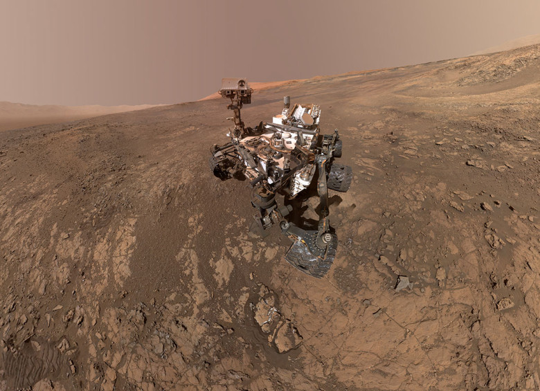 Curiosity se dirigirá al terreno que se ve al fondo, en las laderas del monte Sharp. Todavía busca señales de vida. FOTO NASA