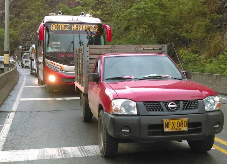 Habilitan vía luego de accidente antes de Sopetrán