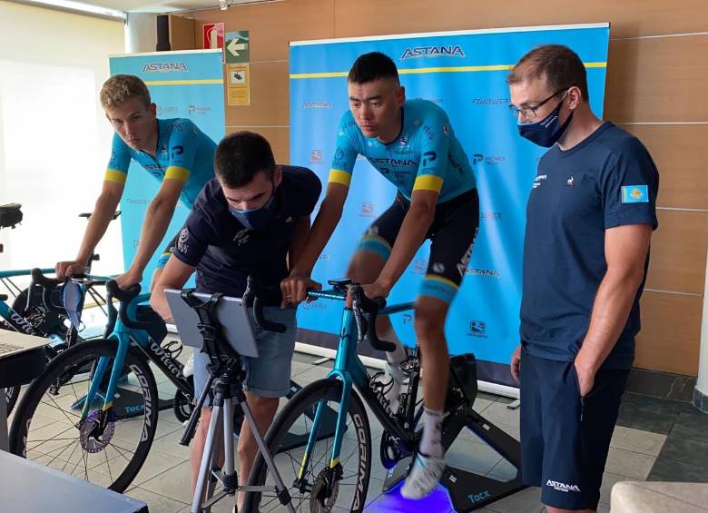 Corredores que disputaban el Tour de Fancia Virtual tuvieron que retirarse por problemas de conexión. FOTO TOMADA DE ASTANA