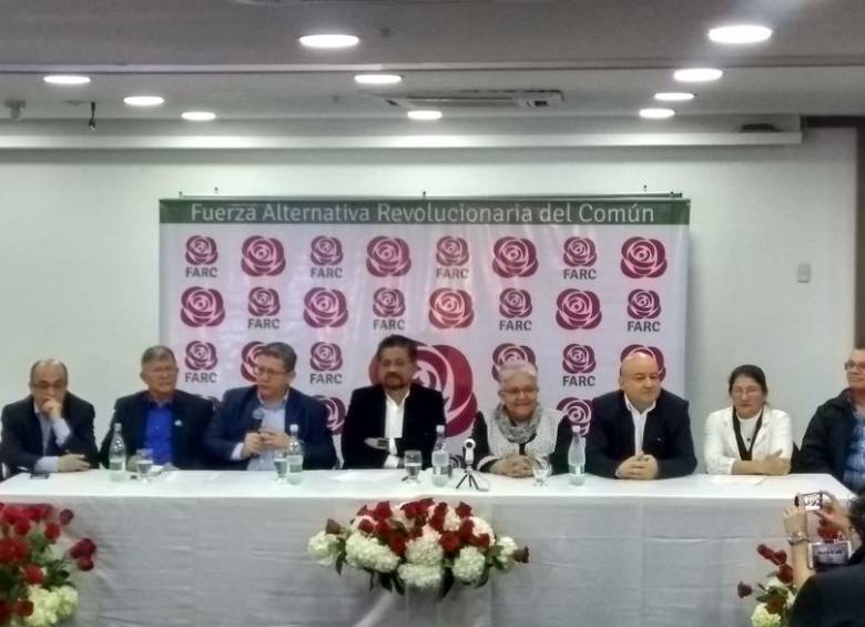Timochenko e Imelda Daza, la fórmula presidencial de las Farc para las elecciones de 2018. FOTO COLPRENSA