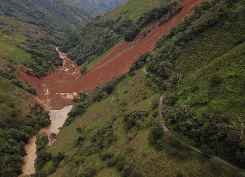 Según indicaron las autoridades, la persona que continúa desaparecida es un habitante de la vereda La Torre, lugar donde se presentó la emergencia. FOTO: CORTESÍA DAPARD