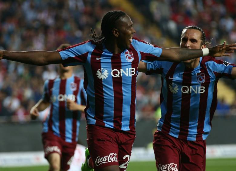 Hugo Rodallega enmudeció el Vodafone Park, el estadio de Besiktas conocido por el clima hostil y el bullicio. Tiene una buena actuación y suena en la Superliga turca FOTO cortesía trabzonspor