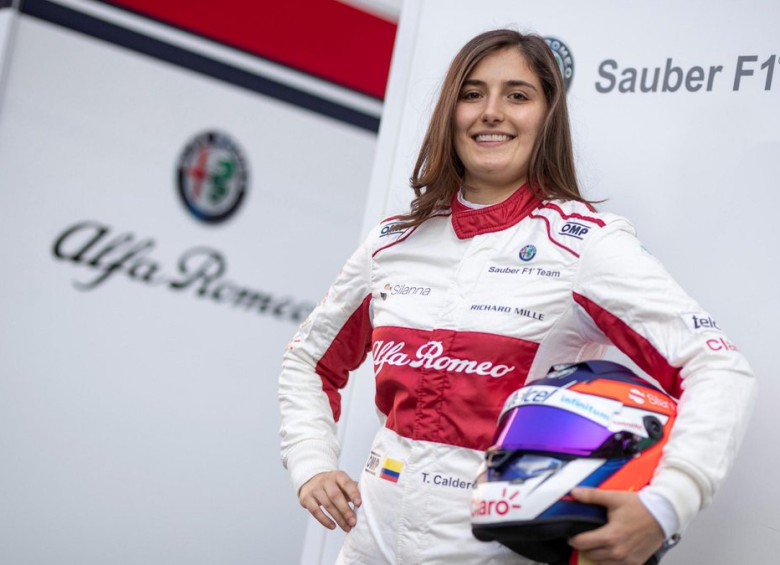 La piloto colombiana Tatiana Calderon debutará en las 24 horas de Le Mans, en la competencia también estará Juan Pablo Montoya. FOTO EFE
