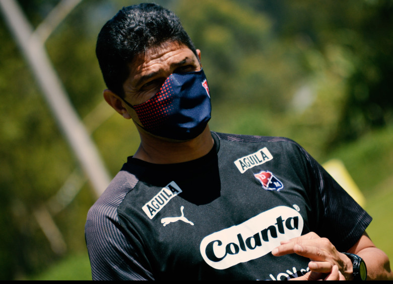 Independiente Medellín también avanza en el plan del regreso a entrenamientos, y por ello arrancó la semana con la prueba piloto en la que participó todo el cuerpo técnico, el staff médico y los empleados. Foto: Cortesía