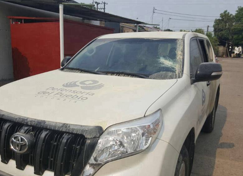 La Defensoría del Pueblo rechazó este jueves el ataque a una camioneta de la misión humanitaria de esta entidad en Arauca. CORTESÍA DEFENSORÍA
