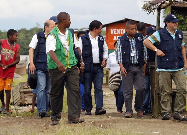 Jorge Armando Otálora estuvo en el corregimiento de Las Mercedes, la semana pasada, donde fue plagiado el general Alzate. FOTO JAIME PÉREZ