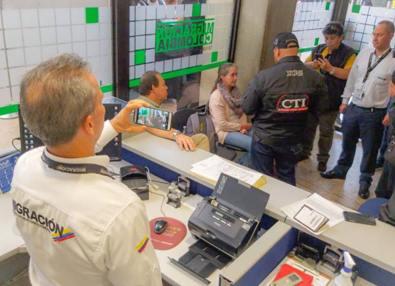 Naranjo fue capturado cuando regresaba de un vuelo internacional. FOTO: MIGRACIÓN COLOMBIA