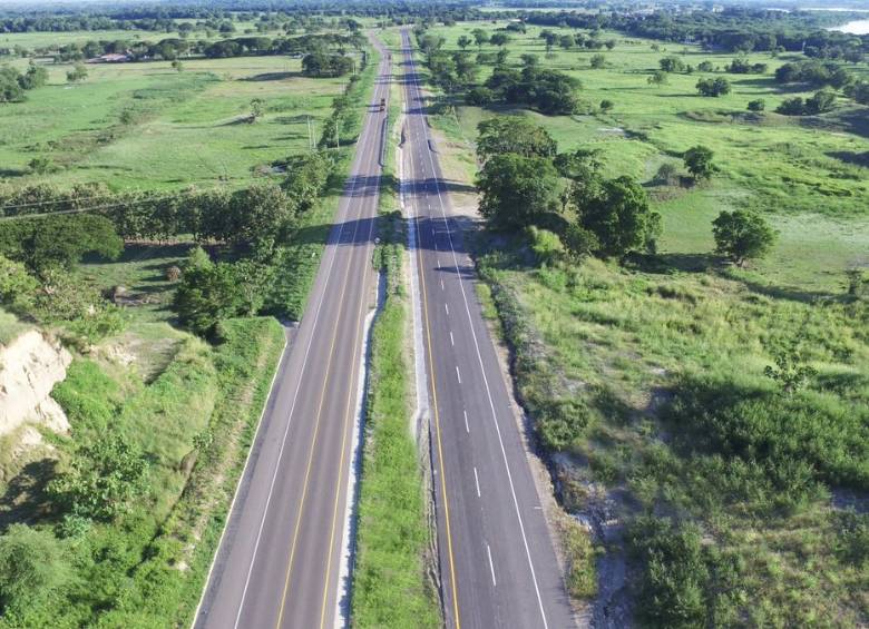 La entrada en operación de estos tramos de doble calzada, beneficiarán a los cerca de 25.000 usuarios que recorren la ruta diariamente. FOTO Cortesía @ANI_Colombia