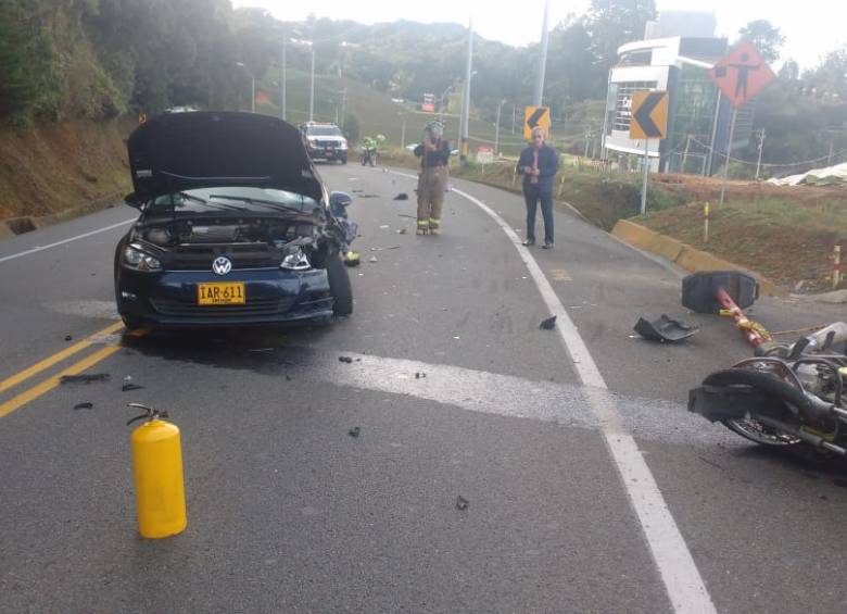 Vehículos de alta gama se accidentaron esta madrugada en Las Palmas