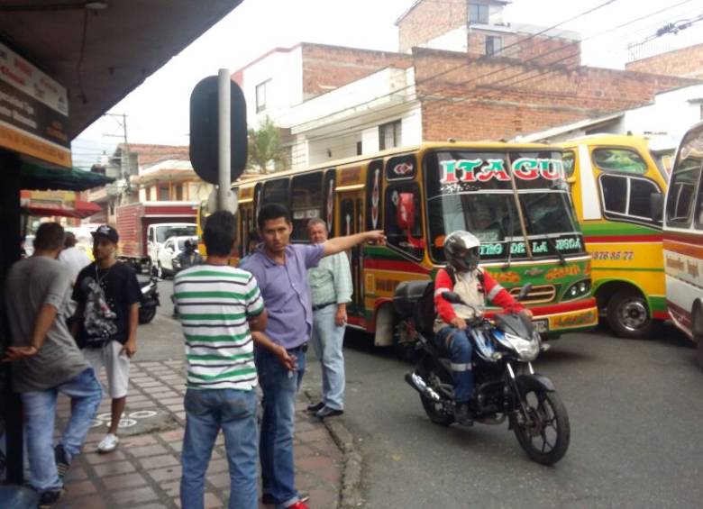 Paro de buses frenó movilidad en Itagüí