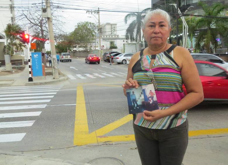 La espera de una madre a su hijo preso en Venezuela