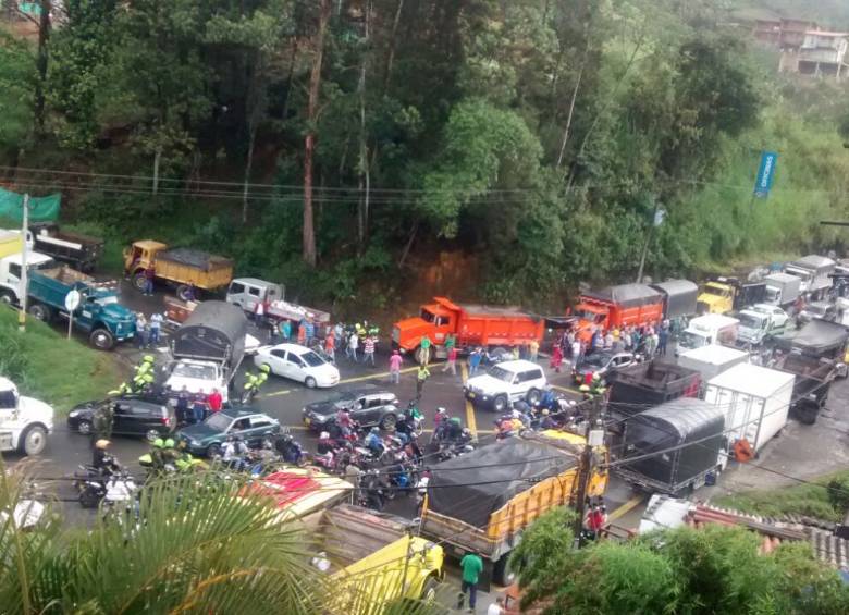 Así se vio al final de la tarde la variante de Caldas. FOTO Cortesía ATC