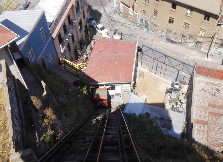 Valparaíso de cultura, cerros y colores 