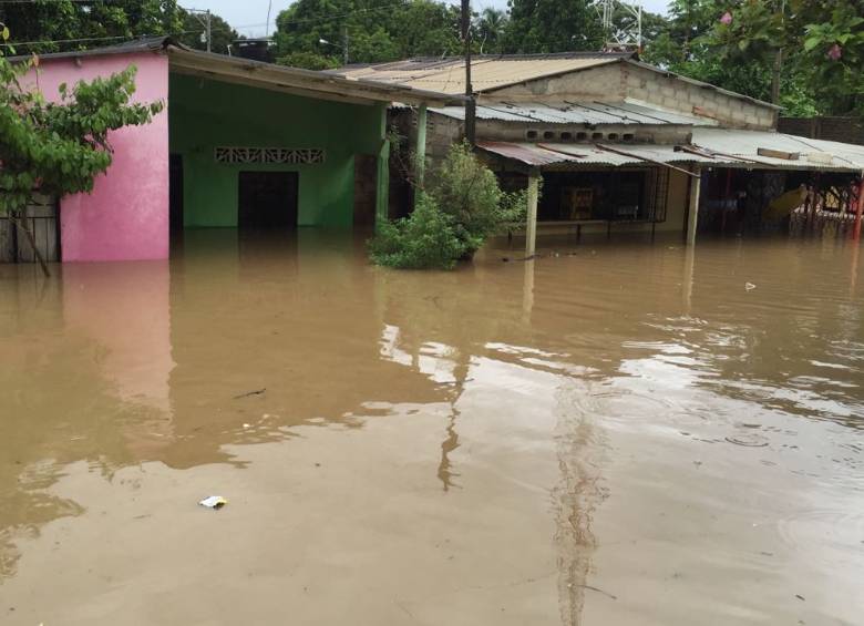 La inundación causada por el Huracán Matthew en el departamento del Magdalena se agravó. En la semana se cuentan 75.000 afectados (Imagen captada el pasado 2 de octubre). FOTO Colprensa