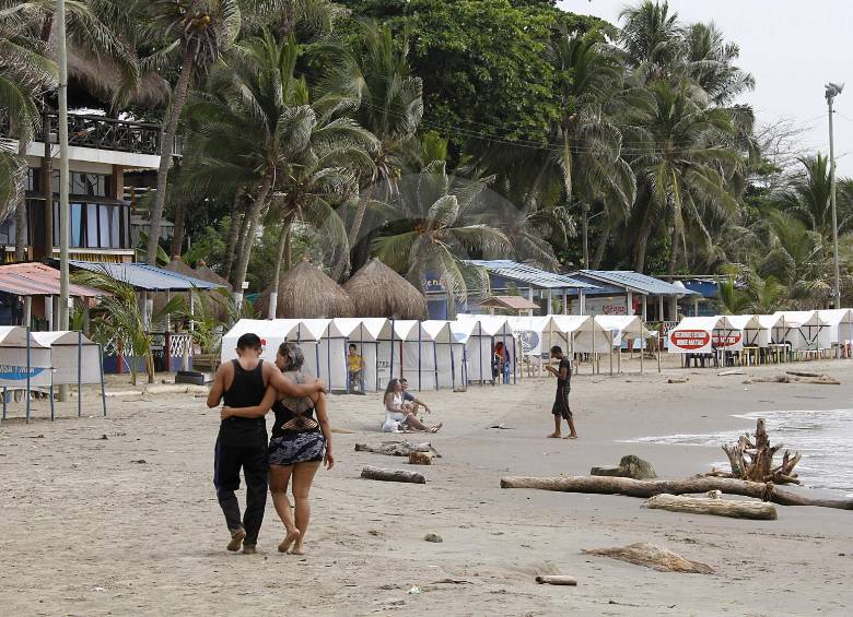 El plan busca ordenar las playas, fijar máximos de visitantes y controlar el crecimiento del comercio, para que Urabá se pueda posicionar como destino turístico nacional. FOTO archivo donaldo zuluaga