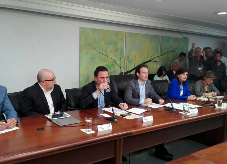 El llamado de las autoridades a la ciudadanía es a ahorrar el máximo de agua posible para evitar racionamiento, FOTO CAMILO TRUJILLO