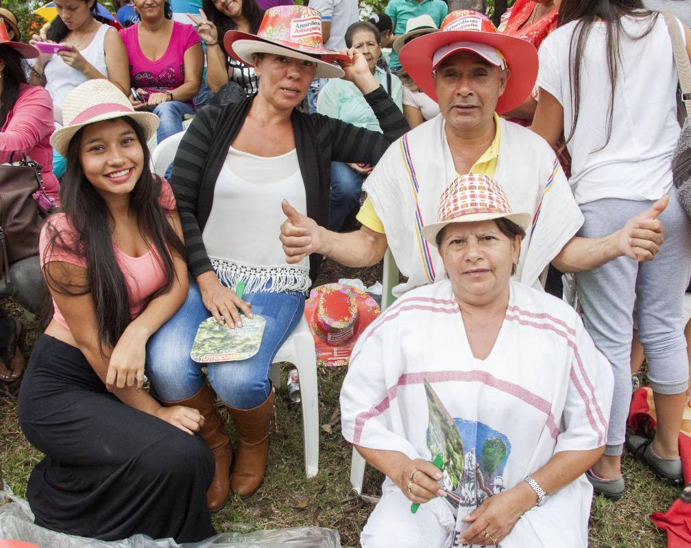 Asistentes al Desfile de Silleteros. FOTO MARIO VALENCIA.